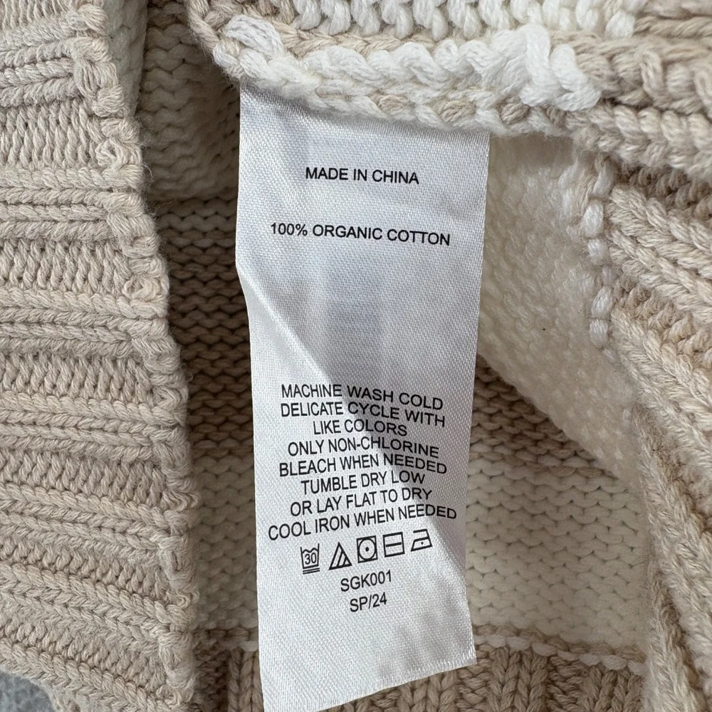 Quince Cream and White Striped V-Neck Sweater - Picture 13 of 15